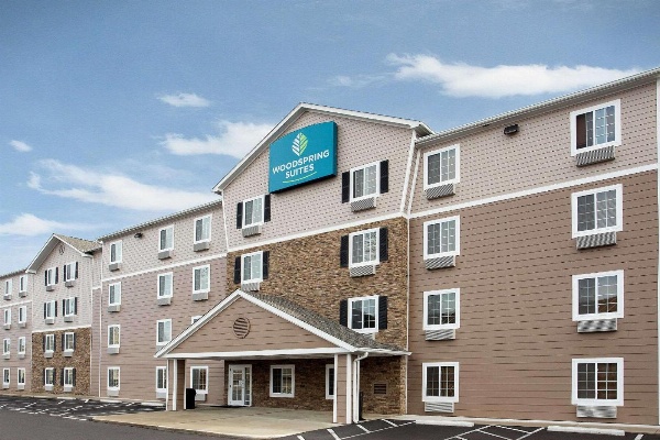WoodSpring Suites Columbus North I-270 image 1